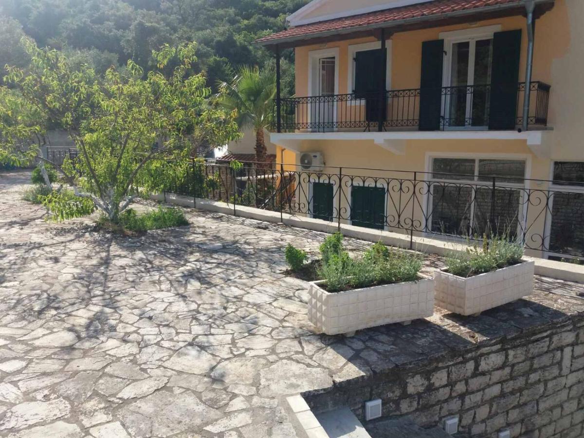 Lithino Apartments - 5Min From The Beach Agios Ioannis Peristerion Zewnętrze zdjęcie